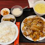 豚バラ肉の生姜焼き定食