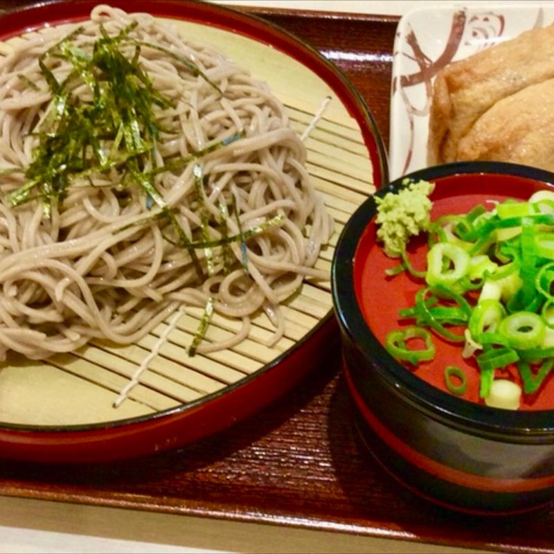 ざるそば＋いなり寿司(粋麺あみ乃や 近鉄鶴橋駅店)