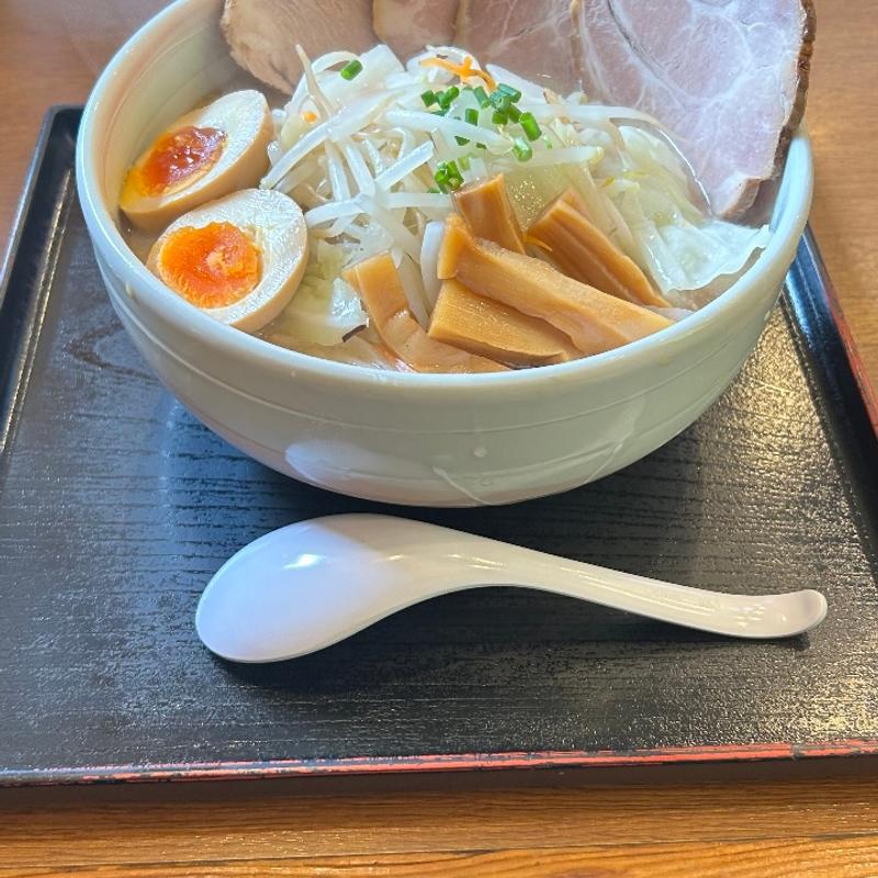 (味噌ラーメン はちべえ )