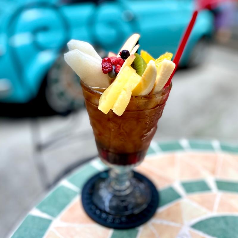 季節のフルーツアイスティー(チンクエチェント )