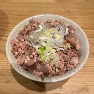 燻製豚丼(NOROMANIA)