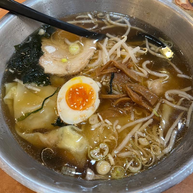 ワンタン麺(味の店 錦 緑が丘店 )