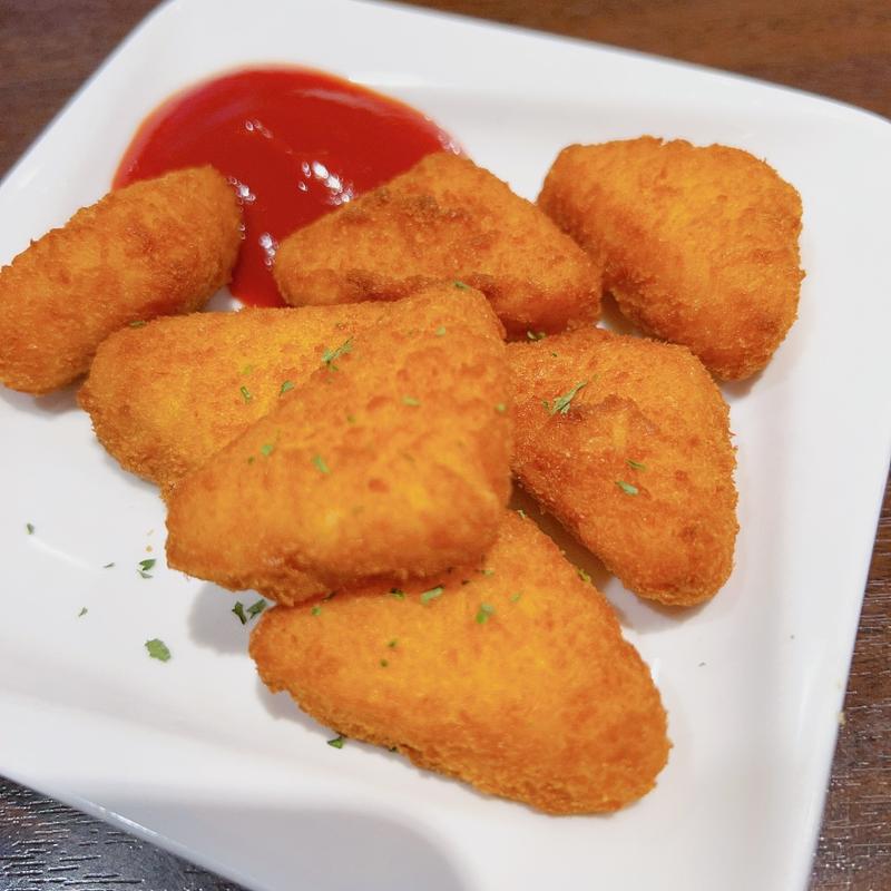 カマンベールチーズフライ(ドリア＆グラタン なつめ)