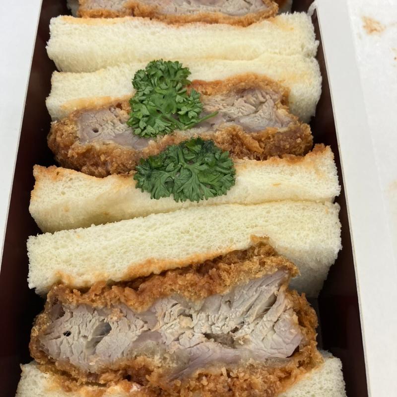 極厚ヒレカツサンド　(とんかつ玉藤 エスタ店)