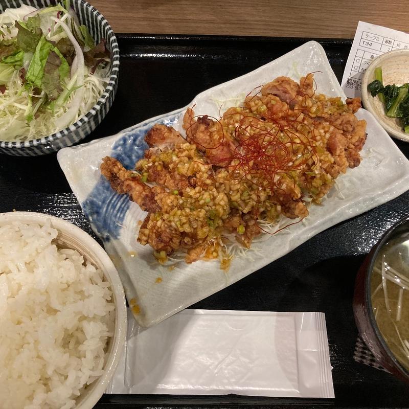 油淋鶏定食(軍鶏と和豚 黒松屋八重洲南口店)
