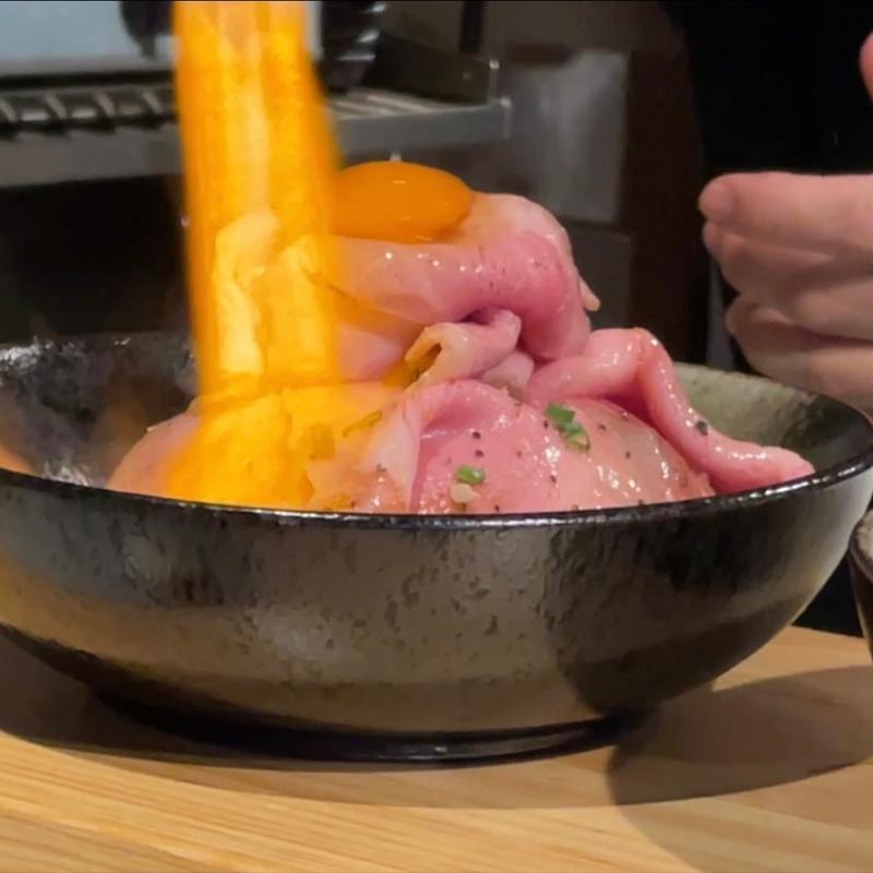 炙り丼(イベリコ豚おんどる焼 裏渋屋)