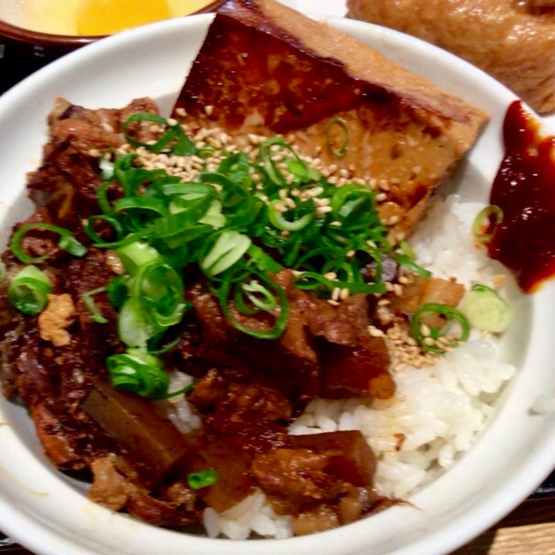 牛すじ丼(満天 )