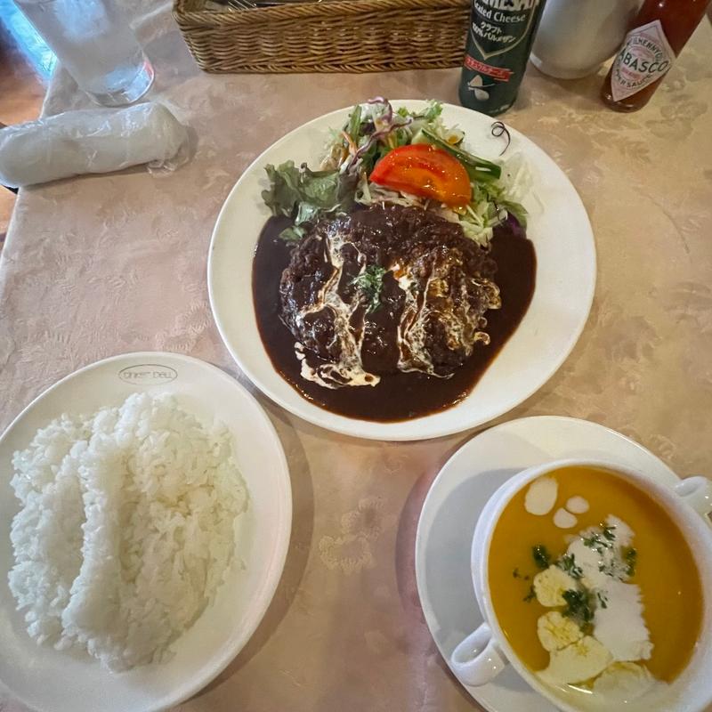 メンチカツ デミグラスソース添え(ティンカーベル)