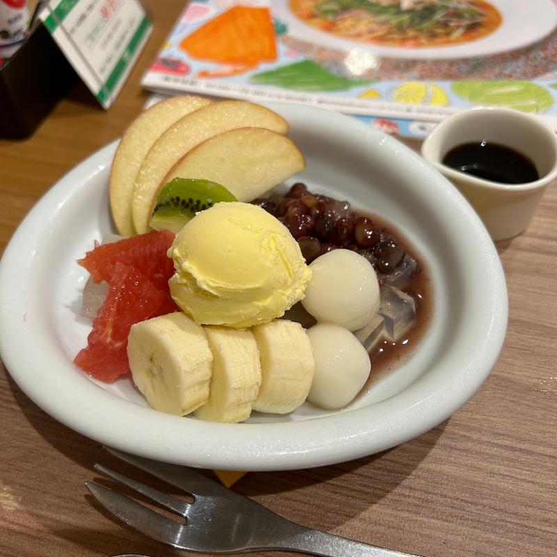 フルーツ白玉クリームあんみつ(ココス 海浜幕張駅前店 （COCO'S）)