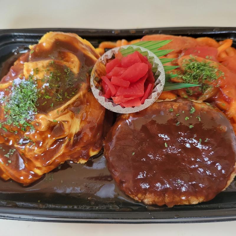 よくばり盛り(ナポリタン・ハンバーグ・オムライス)(洋食・小松亭)