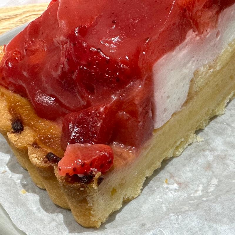 いちごのヨーグルトムースタルト➕コーヒー(いちびこ海老名店)