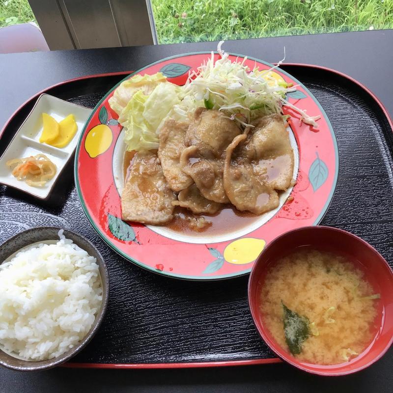 しょうが焼き定食(さいわい食堂)