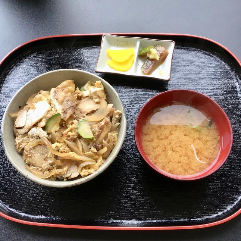 炙り親子丼(さいわい食堂)