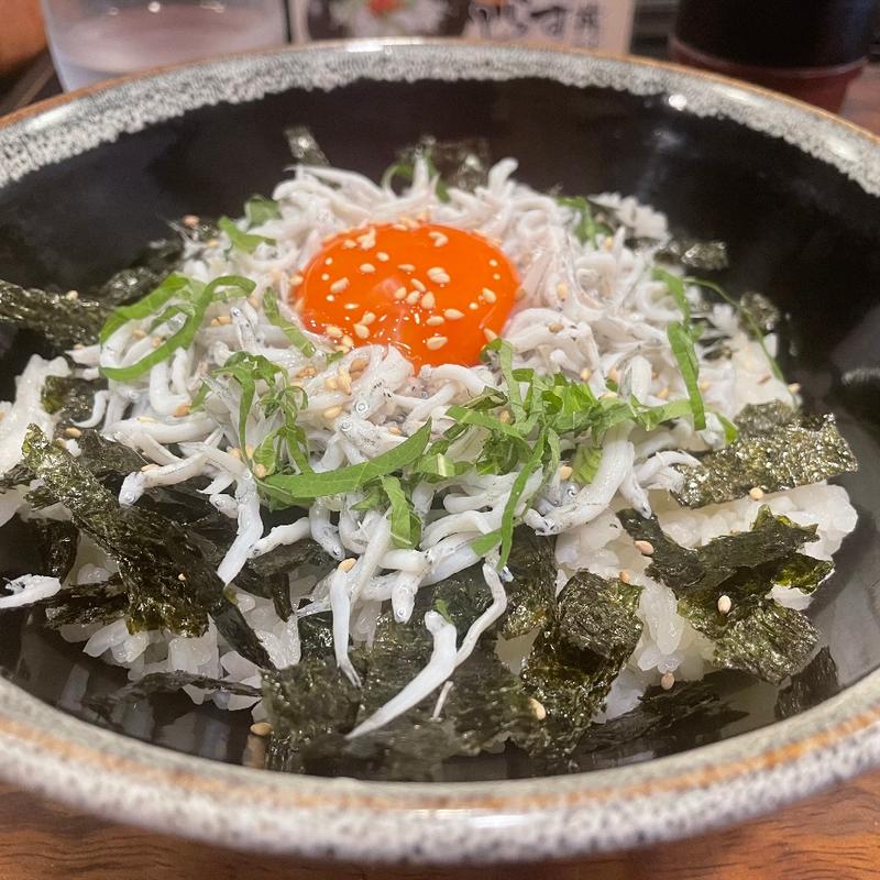 釜揚げしらす丼(大衆酒場 ひらやま )