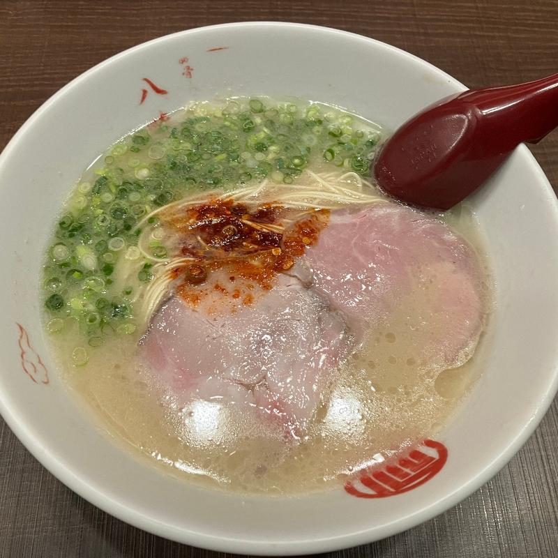 (とんこつラーメン専門 八味豚骨)