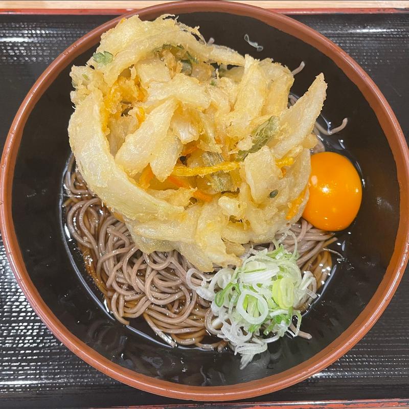 冷やし特大天玉そば(よもだそば 名古屋うまいもん通り広小路口店)