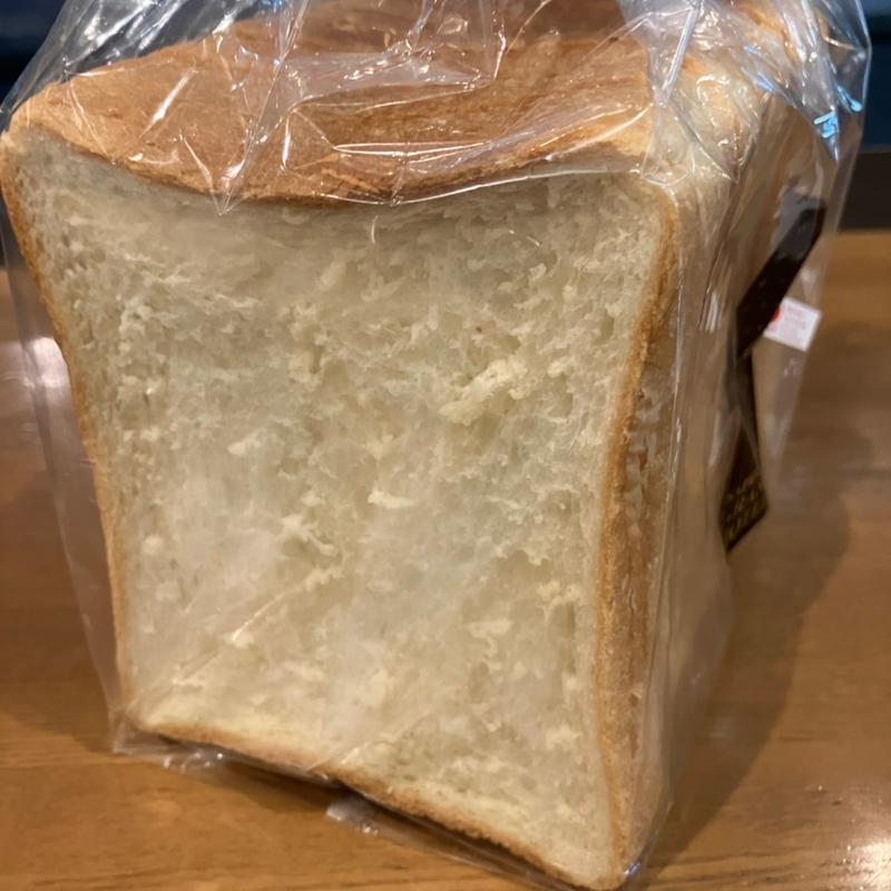 ブレッドハーフ(ザ・ベーカリー＆ペイストリー)