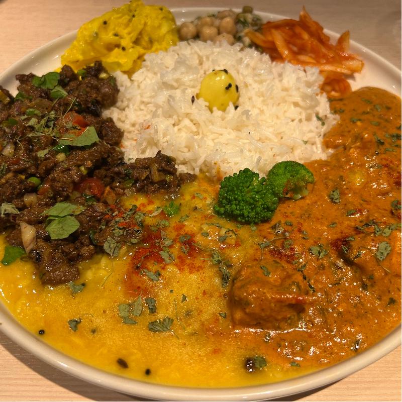 チキンカレーxキーマ(スパイスカレー KERAKU)