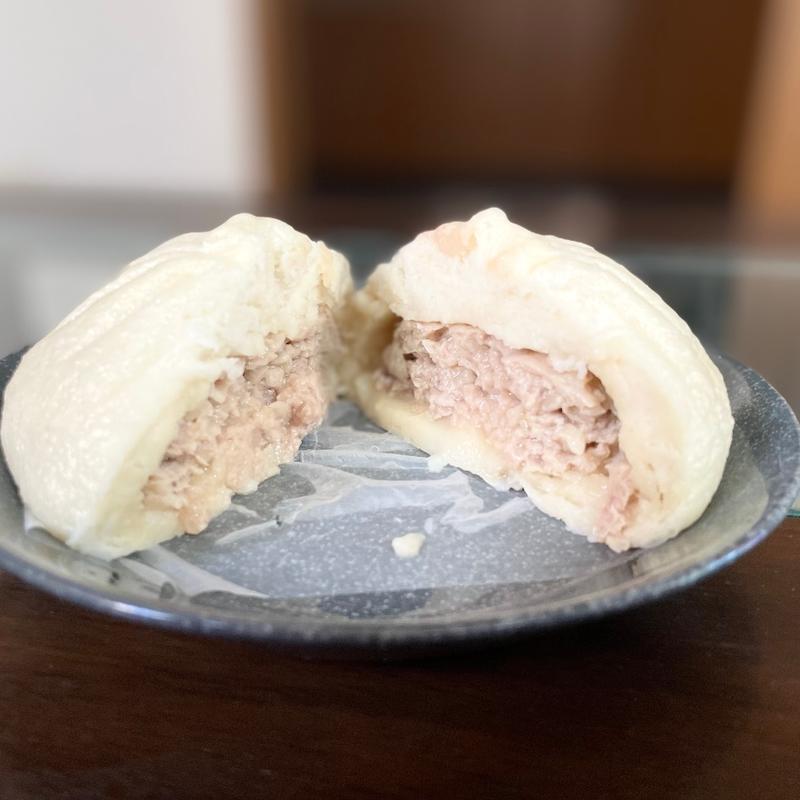 黒豚肉まん(神楽坂五十番 総本店)