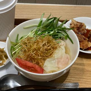海老ワンタン香港麺(冷麺)(糖朝 CAFE 横浜ランドマークプラザ店)