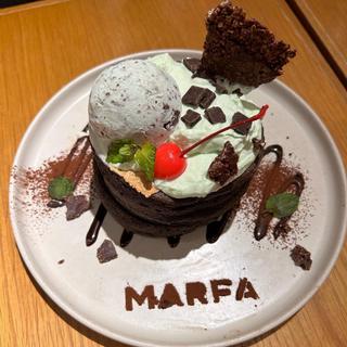 チョコミントパンケーキ(MARFA CAFÉ)