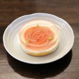 桃のレアチーズデザート(アンテノール 大丸東京店)
