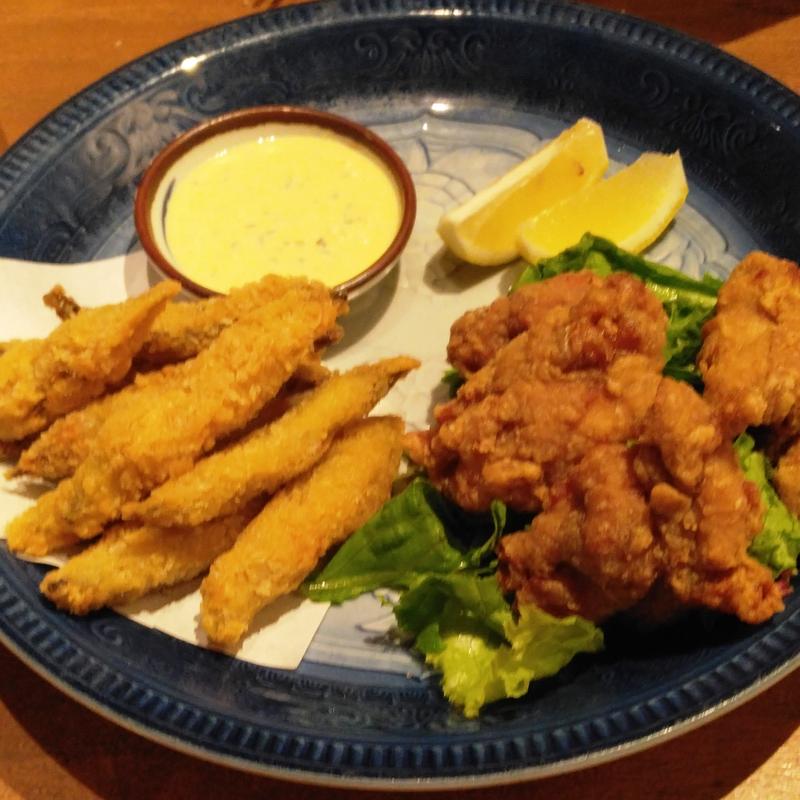 キビナゴフライと宗田だし唐揚げ(土佐清水ワールド 三宮生けすセンター)