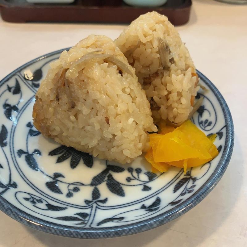 かしわおにぎり(手打ちうどん かつみ )