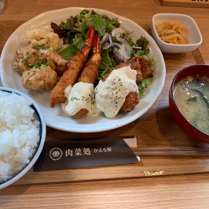 かえる食堂のAセット定食(肉菜処 かえる屋)