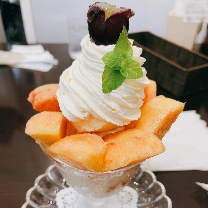 ももパフェ(フルーフ･デゥ･セゾン)