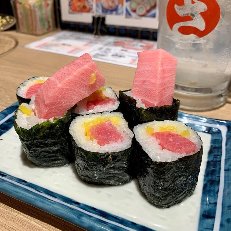 とろたく巻き(すし酒場 さしす)