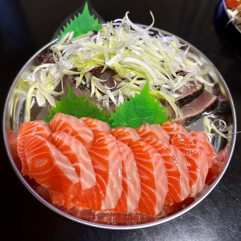 刺身盛り合わせ(サーモン、カツオのたたき)(カスミ フードスクエア 高根台店)