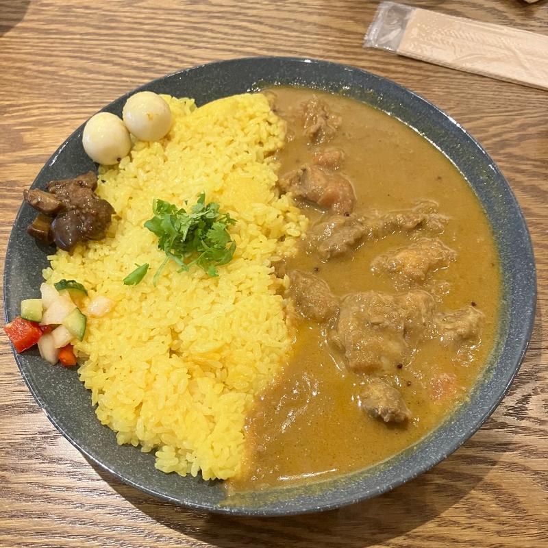 ココナッツチキンカレー(neji（ネジ）)