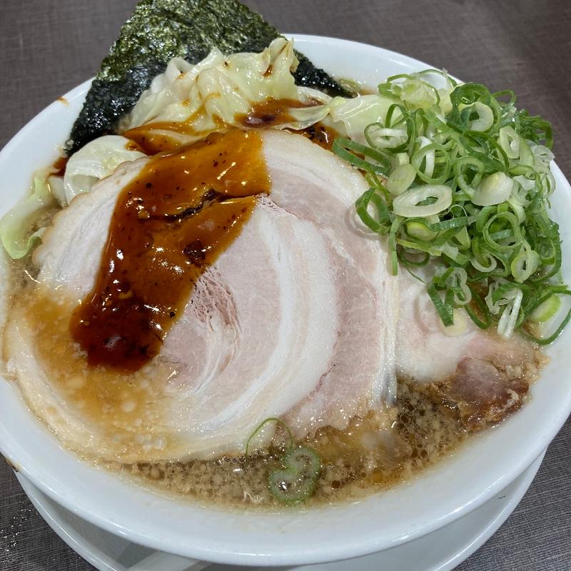 キャベとんラーメン(熟成醤油とんこつ　きゃべとんラーメン)