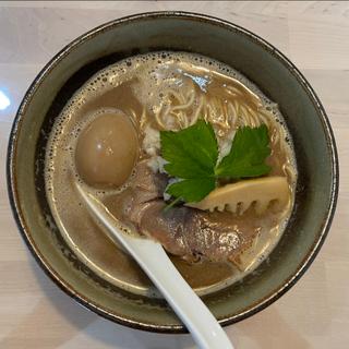 味玉入り豚骨魚介ラーメン(麺屋 乃まど)
