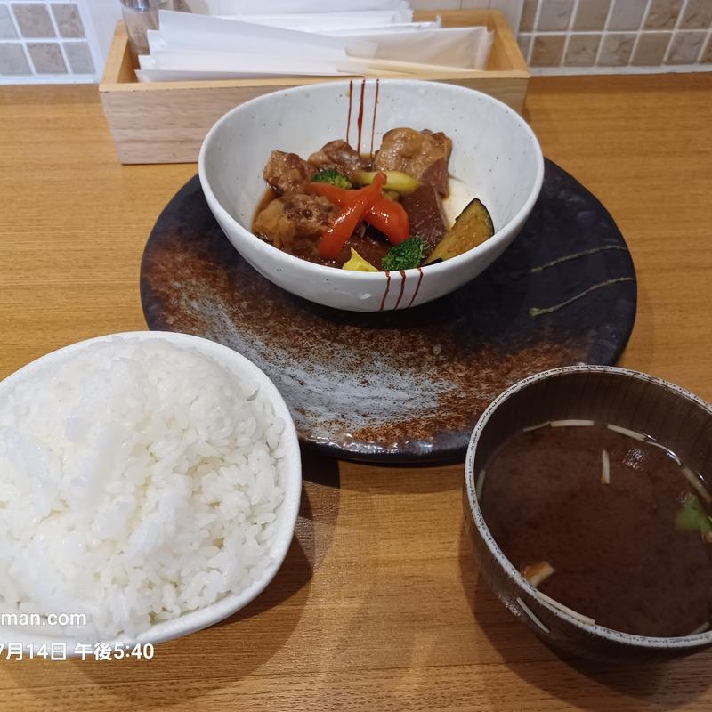 お野菜と豚肉のとろとろ煮(自由ヶ丘のごはん お住)