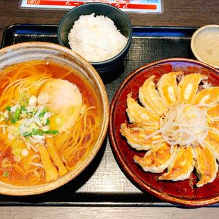 浜松餃子とらーめんのセット(静岡パルシェ食彩館 五味八珍 delica&sweets)