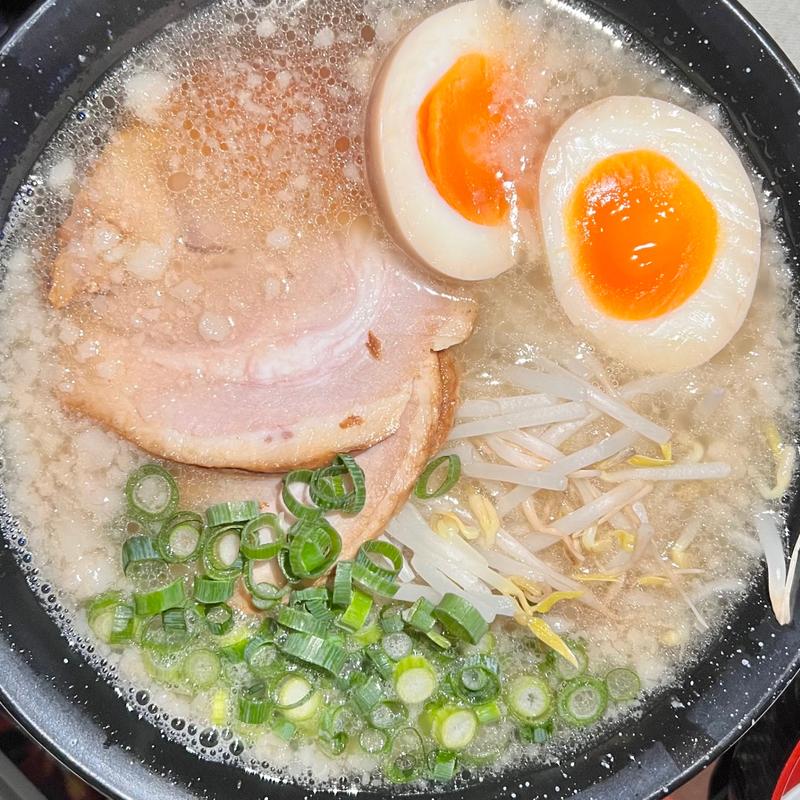 塩ラーメン(カラオケバーfirst Rファーストアール(ツクツク))