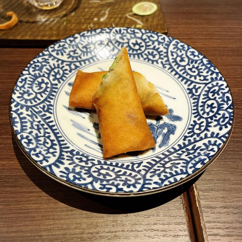 鮎と胡瓜の揚げ春巻き(蕎麦前ごとう)