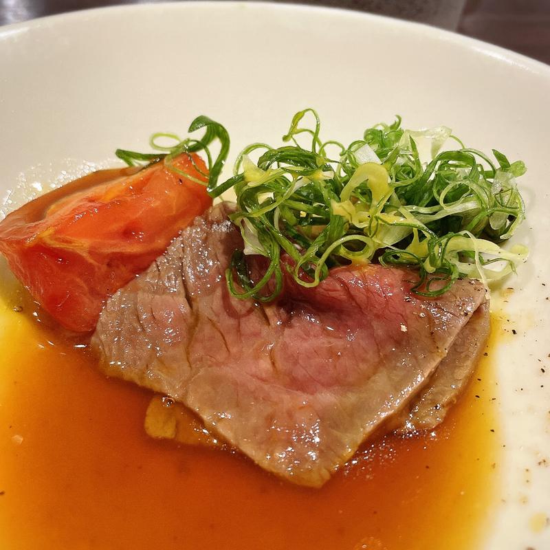 和牛モモとフルーツトマトのすき焼き仕立て(蕎麦前ごとう)