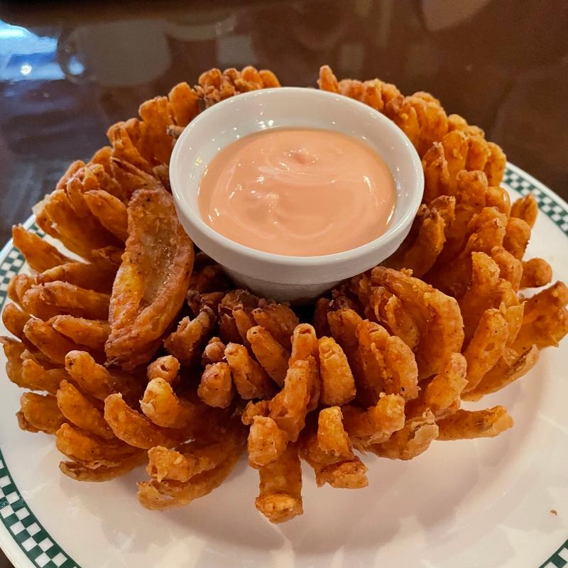 オニオンブロッサム(フィネガンズ・バー＆グリル)