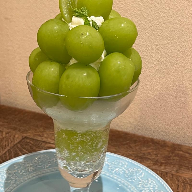 岡山県産 シャインマスカットパフェ(くらしき桃子 総本店(ﾊﾟﾌｪ))