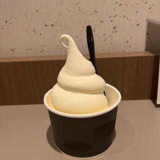 北海道生ミルクソフトクリーム(CITY SHOP)