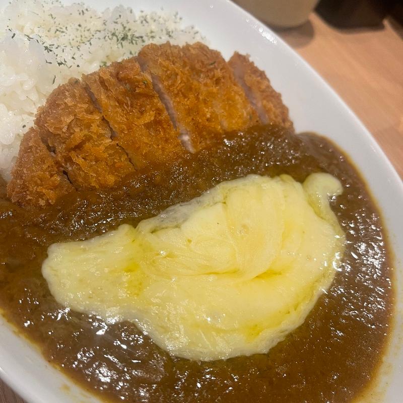 ヒカル考案 冗談抜きで旨いロースかつカレー(ジョイフル おもろまち店 )