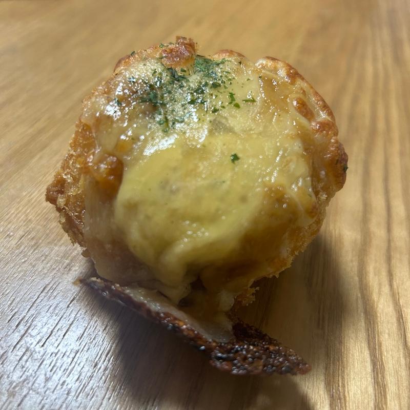 チーズカレーパン(パンドゥマルシェ)