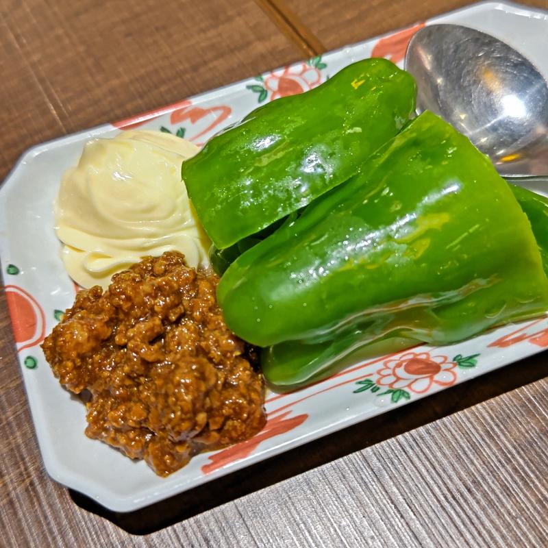 肉味噌冷やしピーマン(格安ビールと鉄鍋餃子 3・6・5酒場関内店)