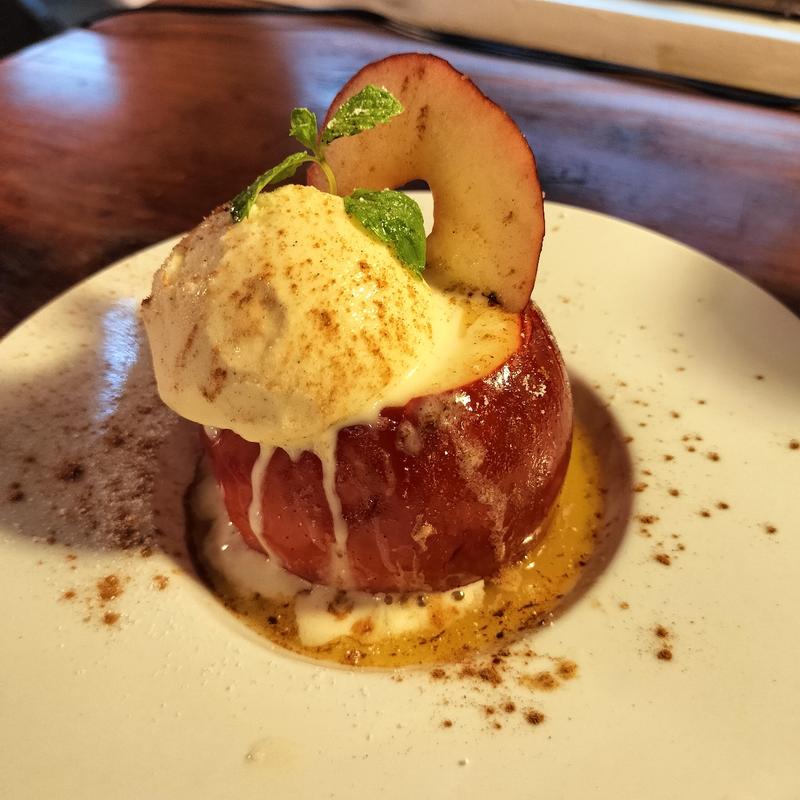 焼きリンゴ(Spice&Cafe FamFam)