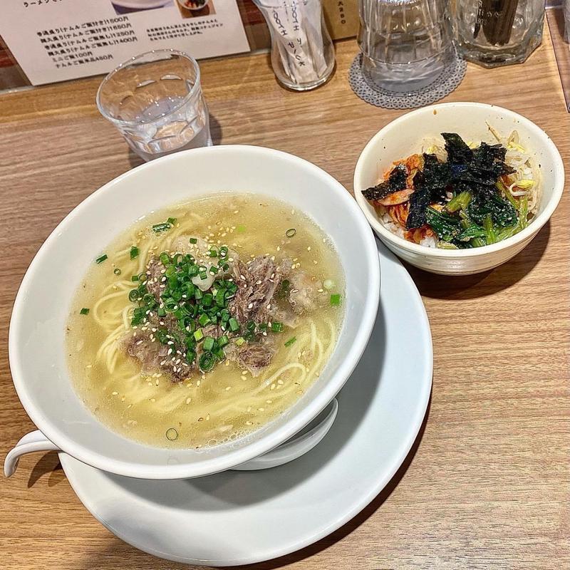 (限定麺)牛テール塩Soba 普通盛り(ナムルご飯付き)(鶏Soba Toraや)
