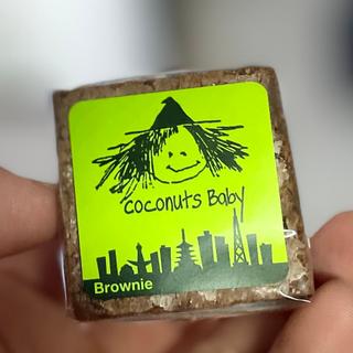 coconut baby(Fat Witch Bakery 代官山)