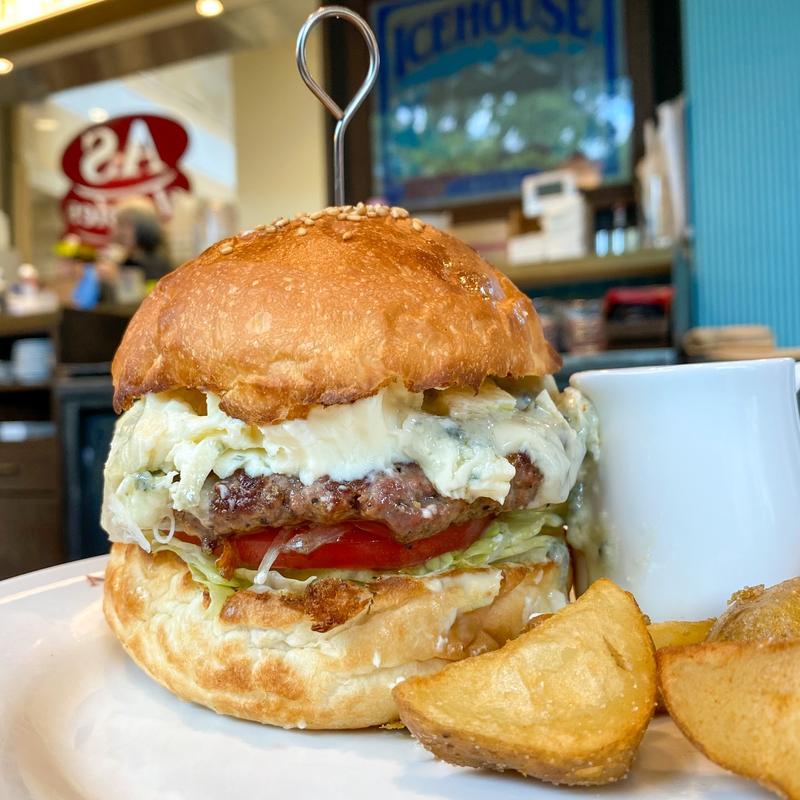 クワトロチーズバーガー(エーエス クラシックス ダイナー ROPPONGI HILLS)